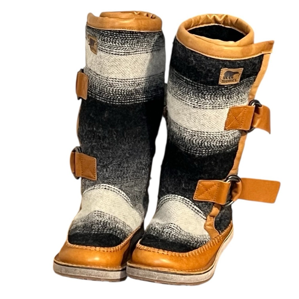 Sorel Gray Wool Plaid Snow‎ Boots Womens 8 Leather Buckle Mid Calf Winter